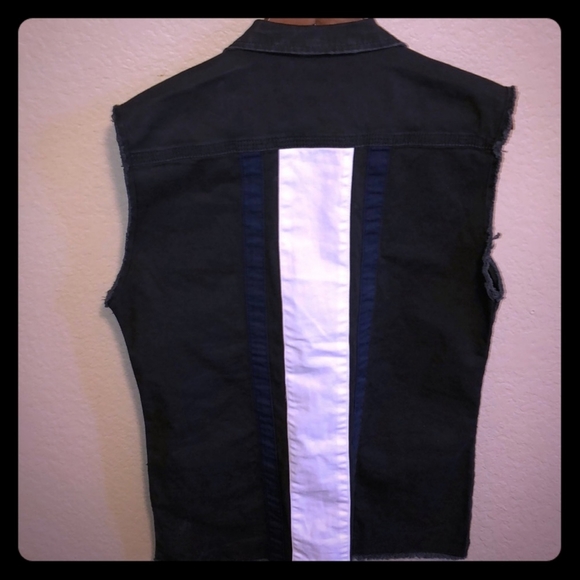 Distressed Military Vest NWOT - Picture 3 of 9